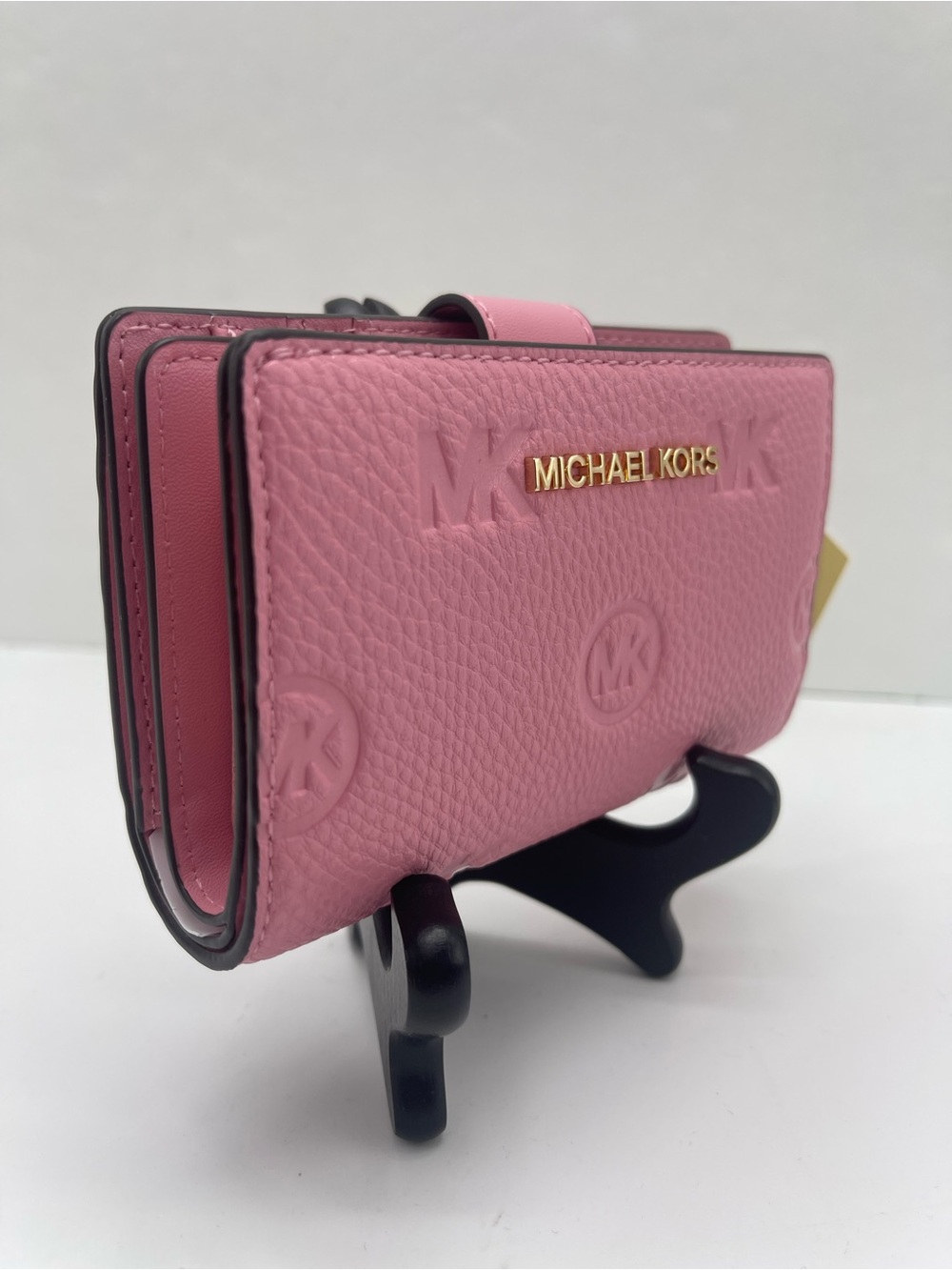 MICHAEL KORS Jet Set Travel Medium MK Logo Debossed Bifold Wallet
Carnation
NWT - Picture 16 of 16